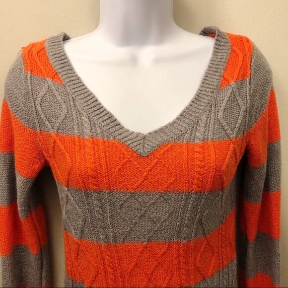 SO Cable Knit Orange Gray Striped V Neck Sweater Size Large - Picture 3 of 4